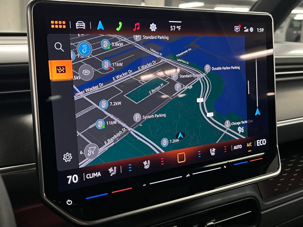 Certified 2025 Volkswagen ID. Buzz Pro S RWD image 31