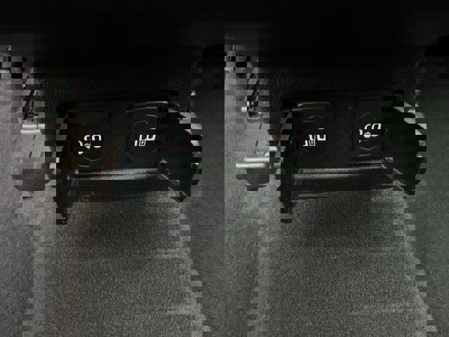 Used 2023 Lincoln Corsair AWD w/ Equipment Group 101A image 16