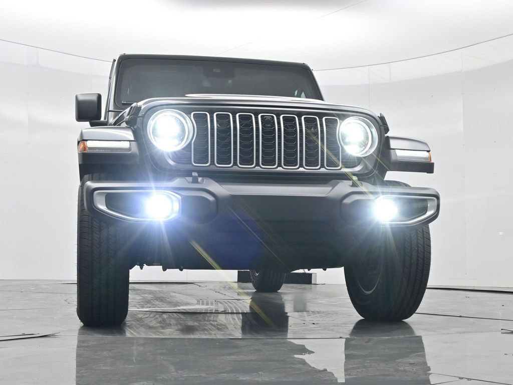 New 2025 Jeep Wrangler Unlimited Sahara w/ Safety Group AWD/4WD image 30