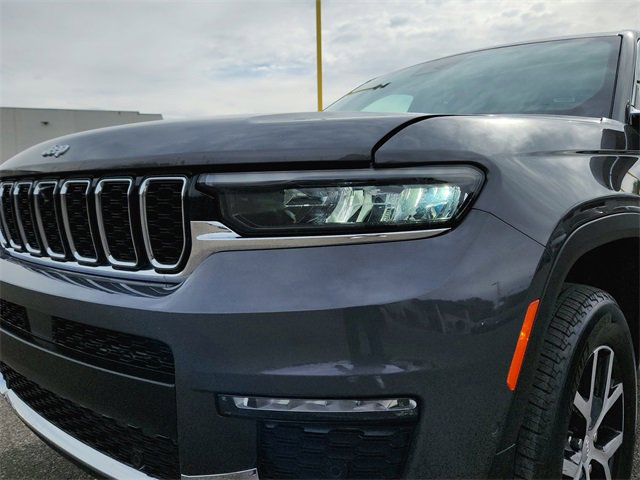 Used 2024 Jeep Grand Cherokee L Limited w/ Luxury Tech Group II image 10