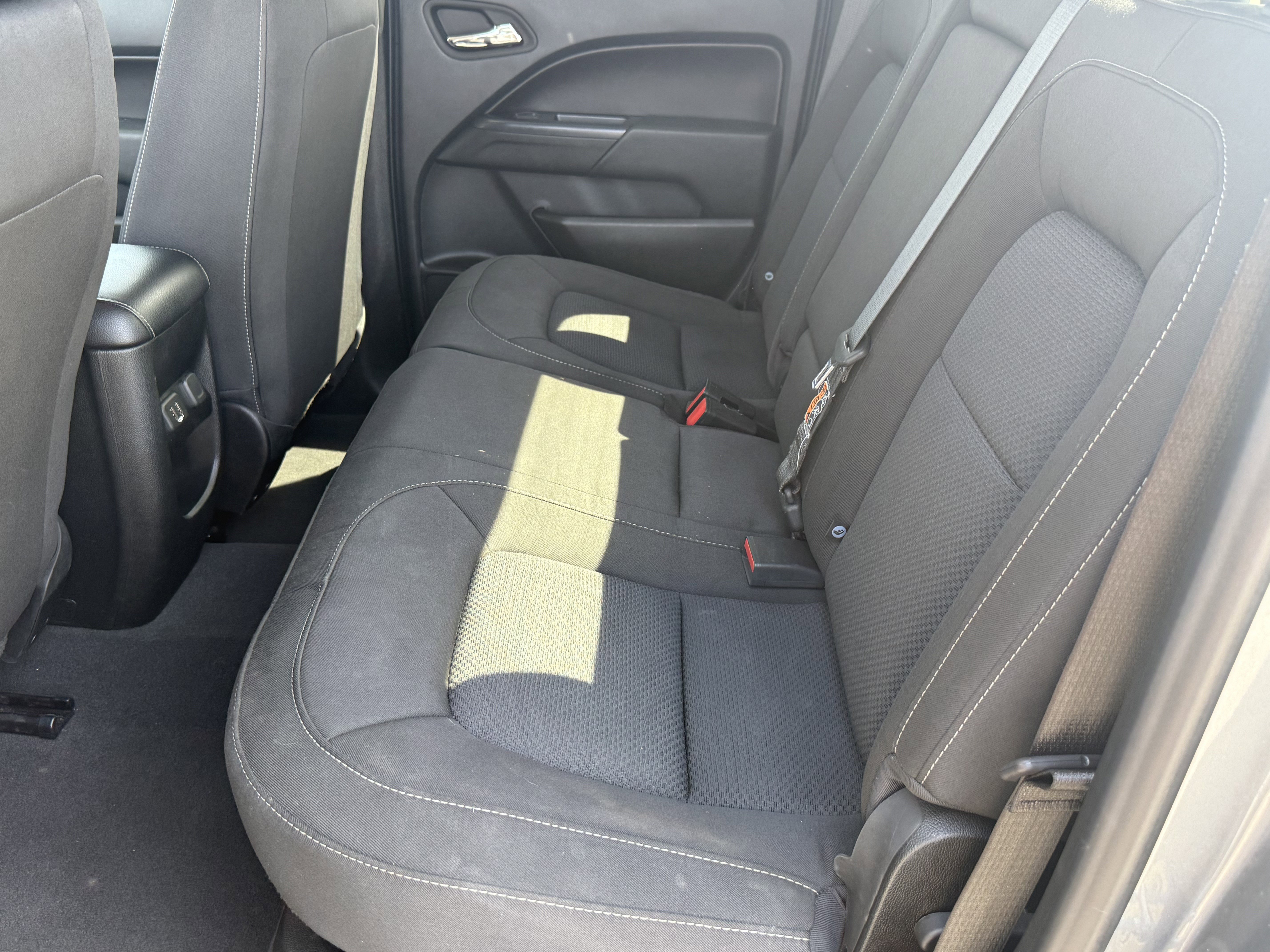 Used 2022 Chevrolet Colorado LT w/ LT Convenience Package RWD image 25