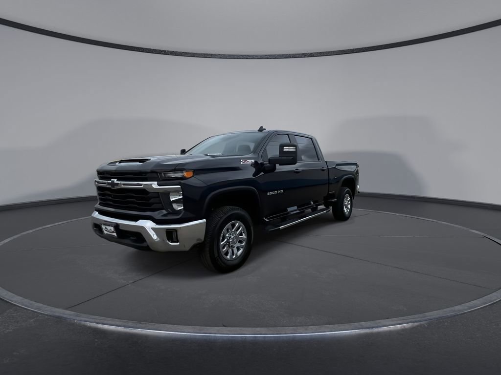 Used 2024 Chevrolet Silverado 3500 LT w/ Convenience Package image 4