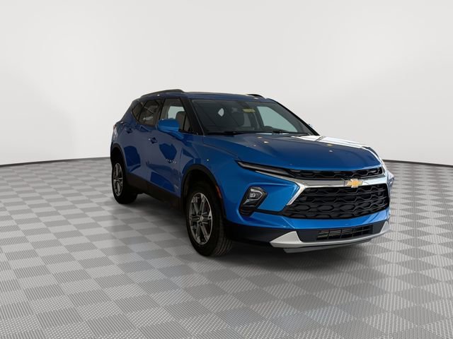 Certified 2024 Chevrolet Blazer LT w/ Convenience Package FWD image 2