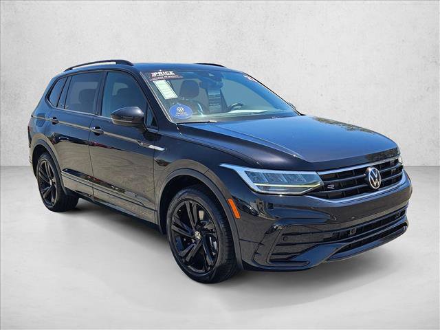 Certified 2023 Volkswagen Tiguan SE R-Line AWD/4WD image 3