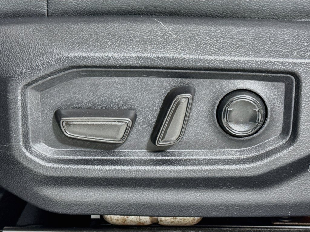 Used 2024 Toyota Tundra Limited w/ TRD Off-Road Package AWD/4WD image 16