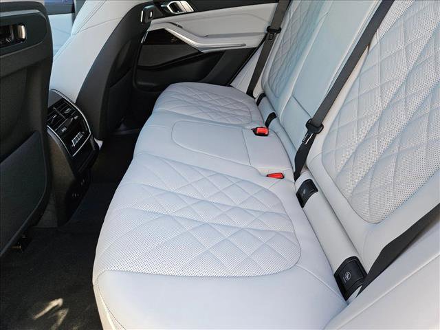 New 2026 BMW X5 xDrive40i w/ Executive Package image 16