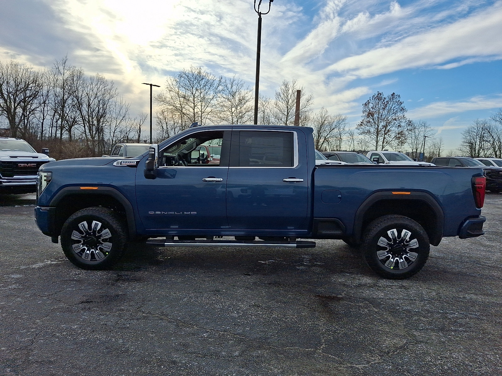 New 2026 GMC Sierra 2500 Denali w/ Denali Reserve Package image 5