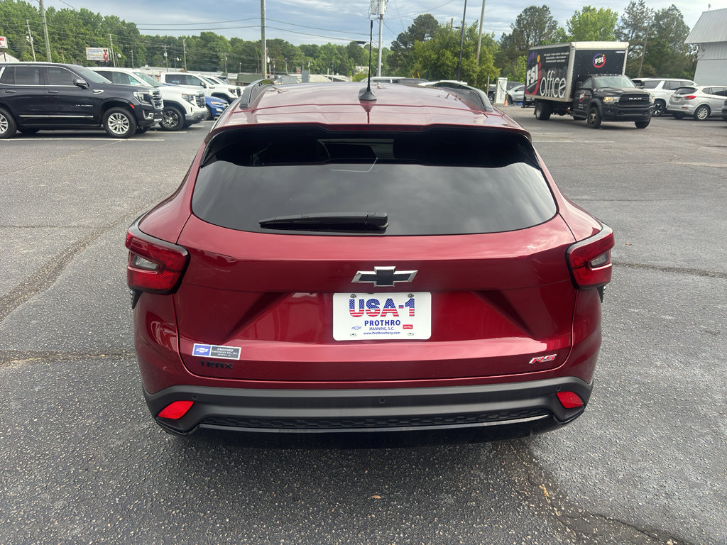 Used 2025 Chevrolet Trax RS w/ Driver Confidence Package FWD image 7