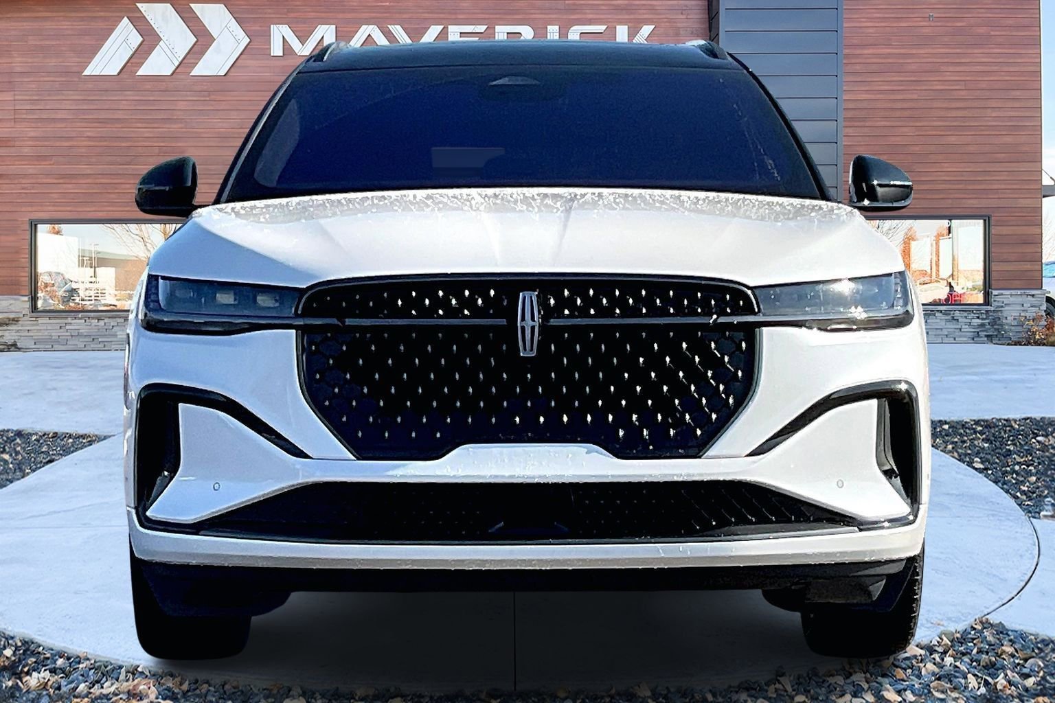 Used 2024 Lincoln Nautilus Black Label w/ Jet Appearance Package (87T) image 2