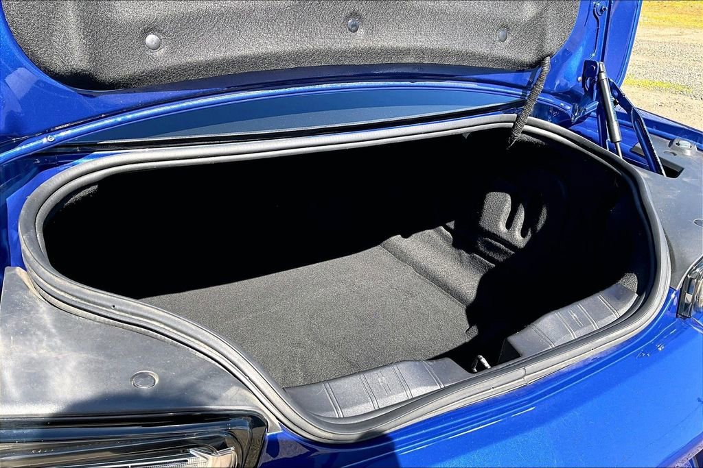 Used 2021 Chevrolet Camaro LT w/ RS Package image 35