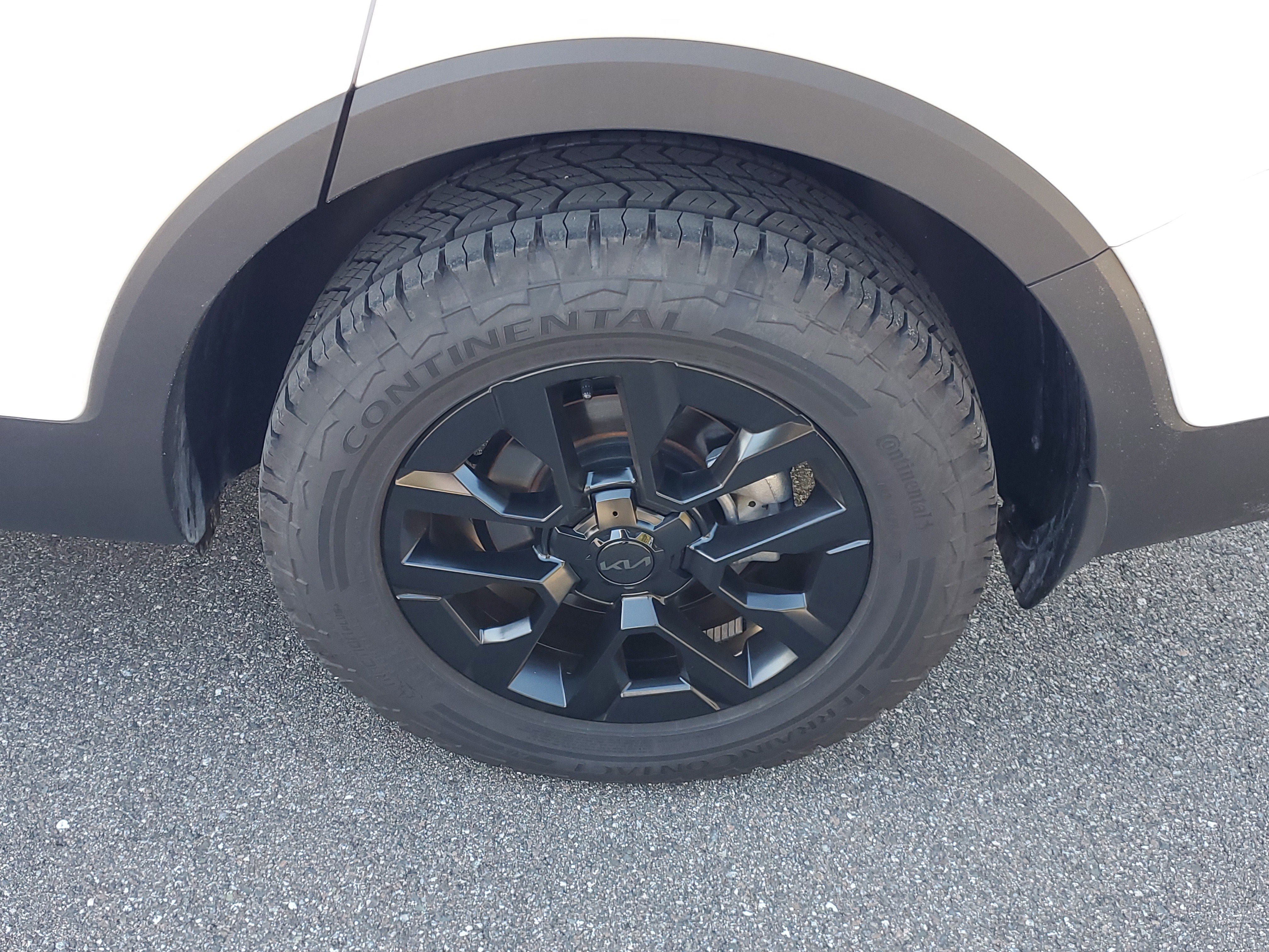 Certified 2025 Kia Telluride AWD image 40