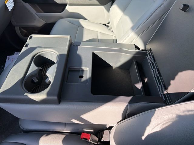 New 2025 Ford F550 4x4 Regular Cab Super Duty image 29