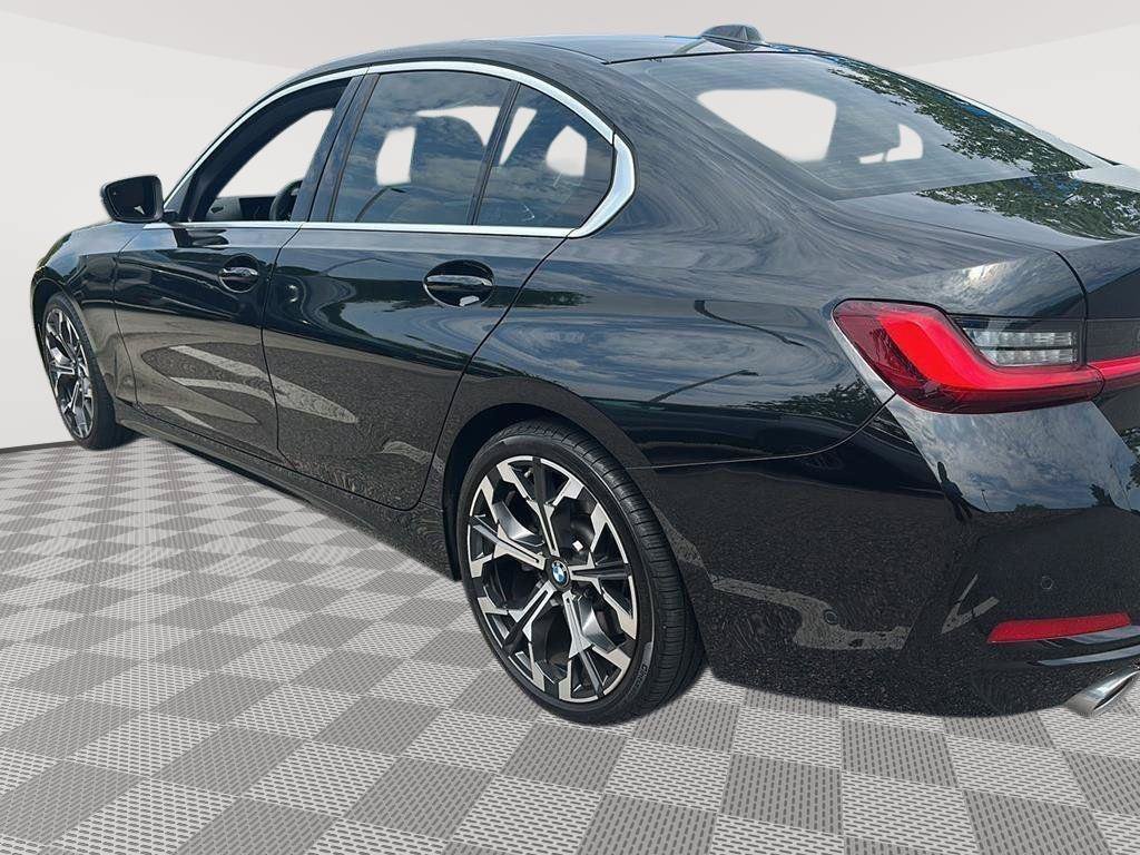 Used 2025 BMW 330i Sedan w/ Premium Package RWD image 3