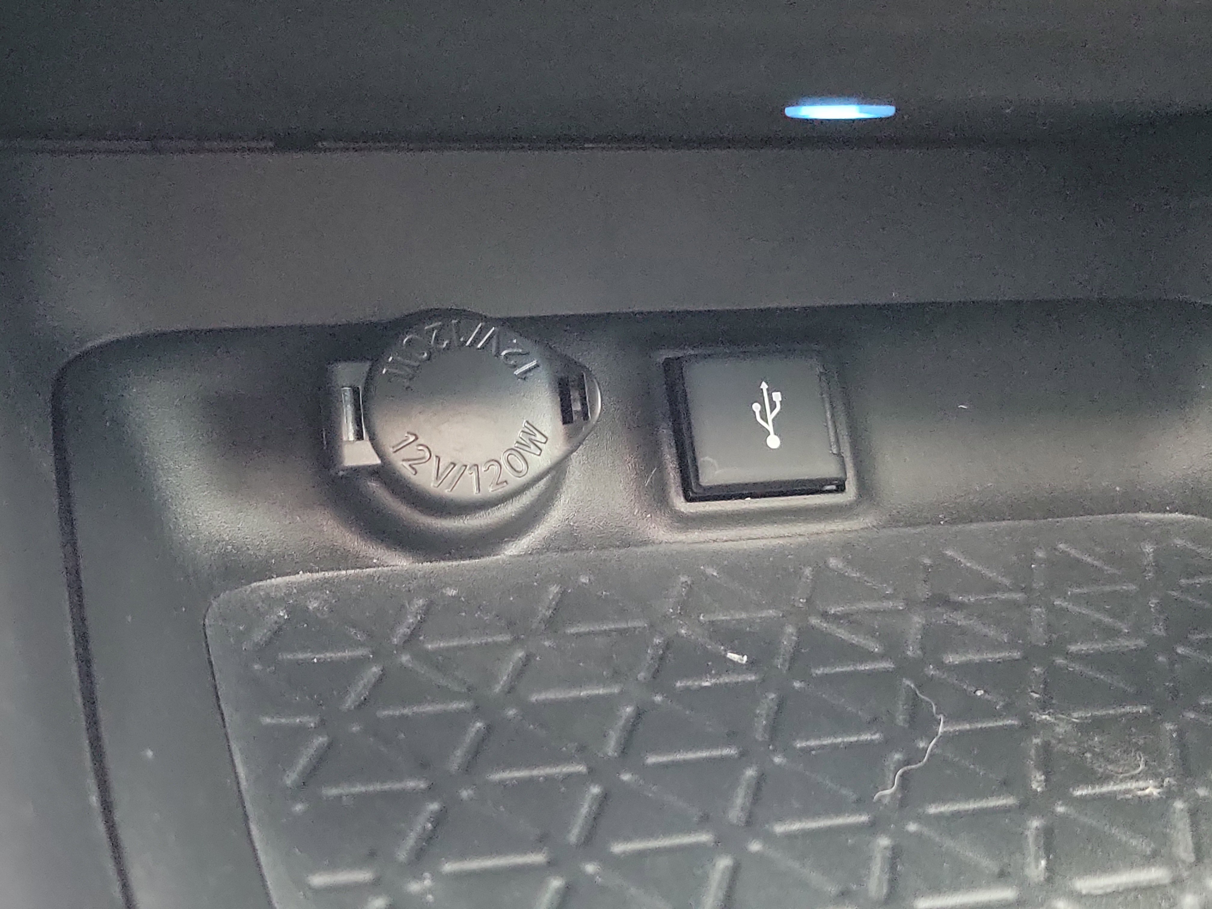 Certified 2022 Toyota RAV4 XSE image 32