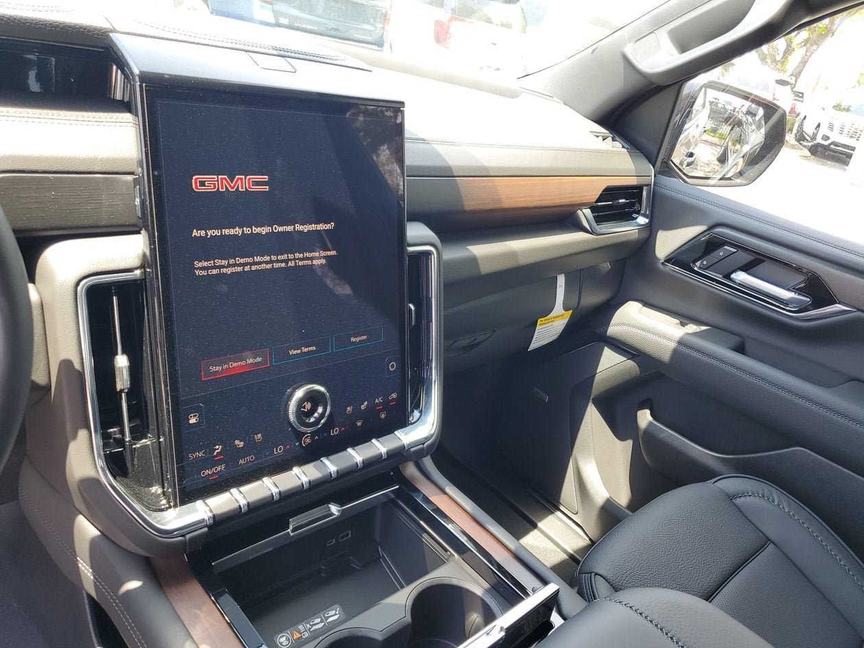 New 2026 GMC Yukon XL Denali w/ Denali Reserve Package AWD/4WD image 26