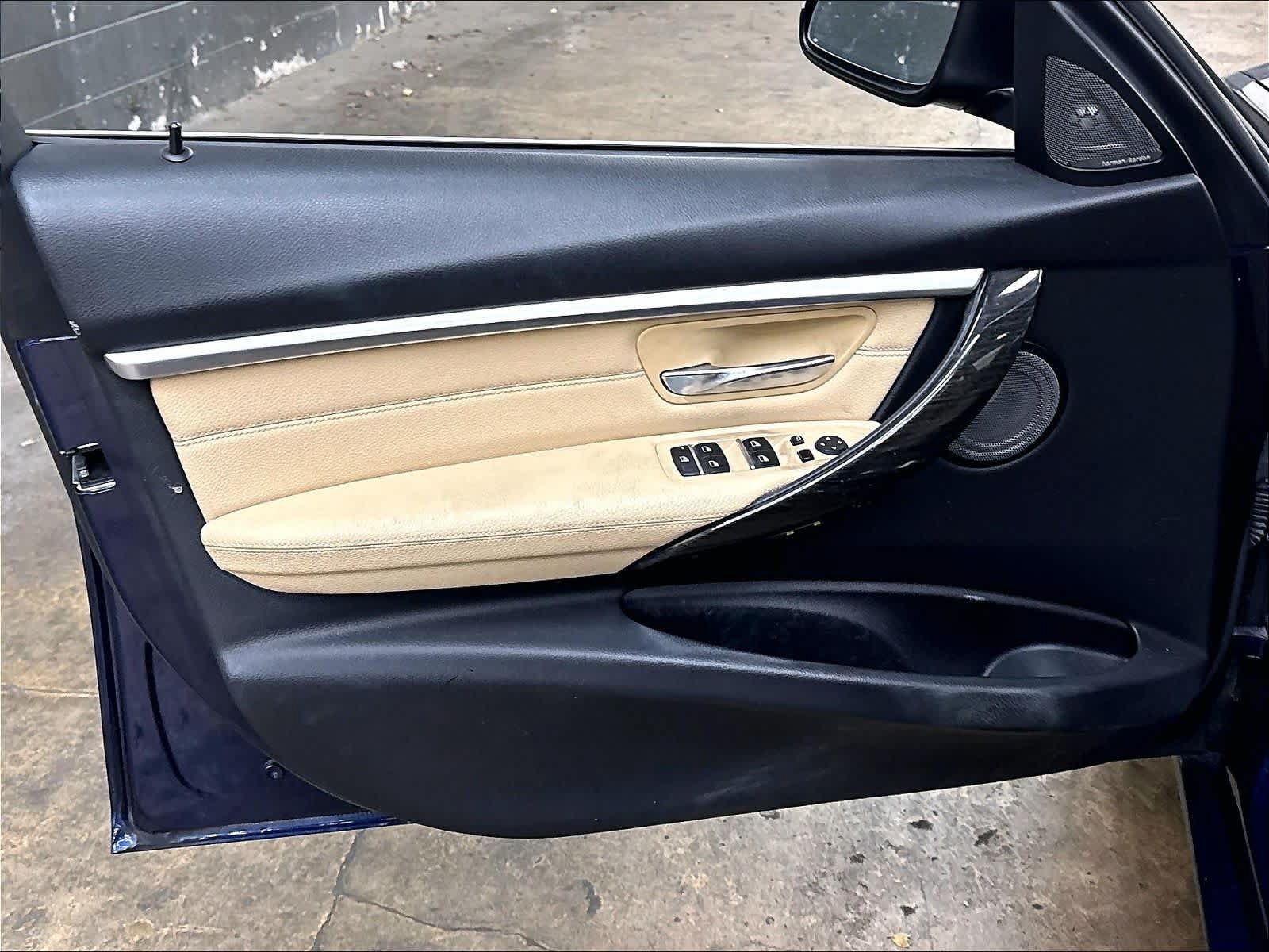 Used 2018 BMW 340i Sedan RWD image 25