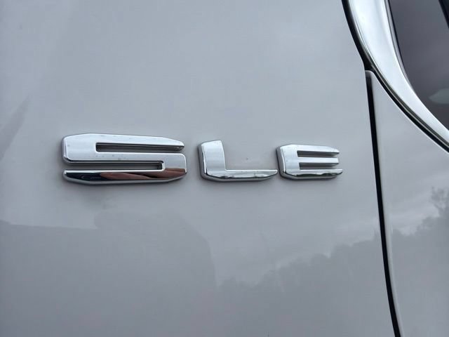 Used 2020 GMC Acadia SLE w/ Driver Convenience Package FWD image 7