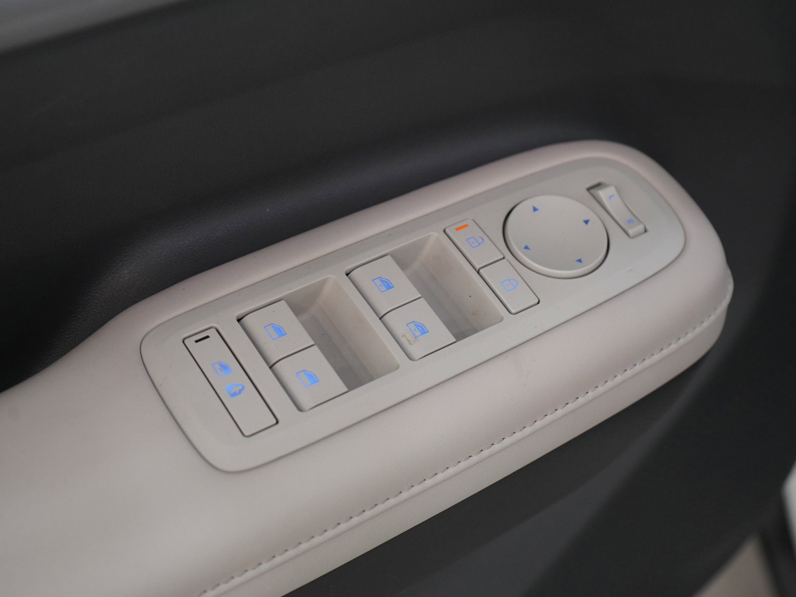 Used 2025 Hyundai Santa Fe SEL image 20