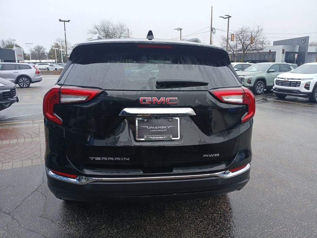 Certified 2024 GMC Terrain SLT image 8