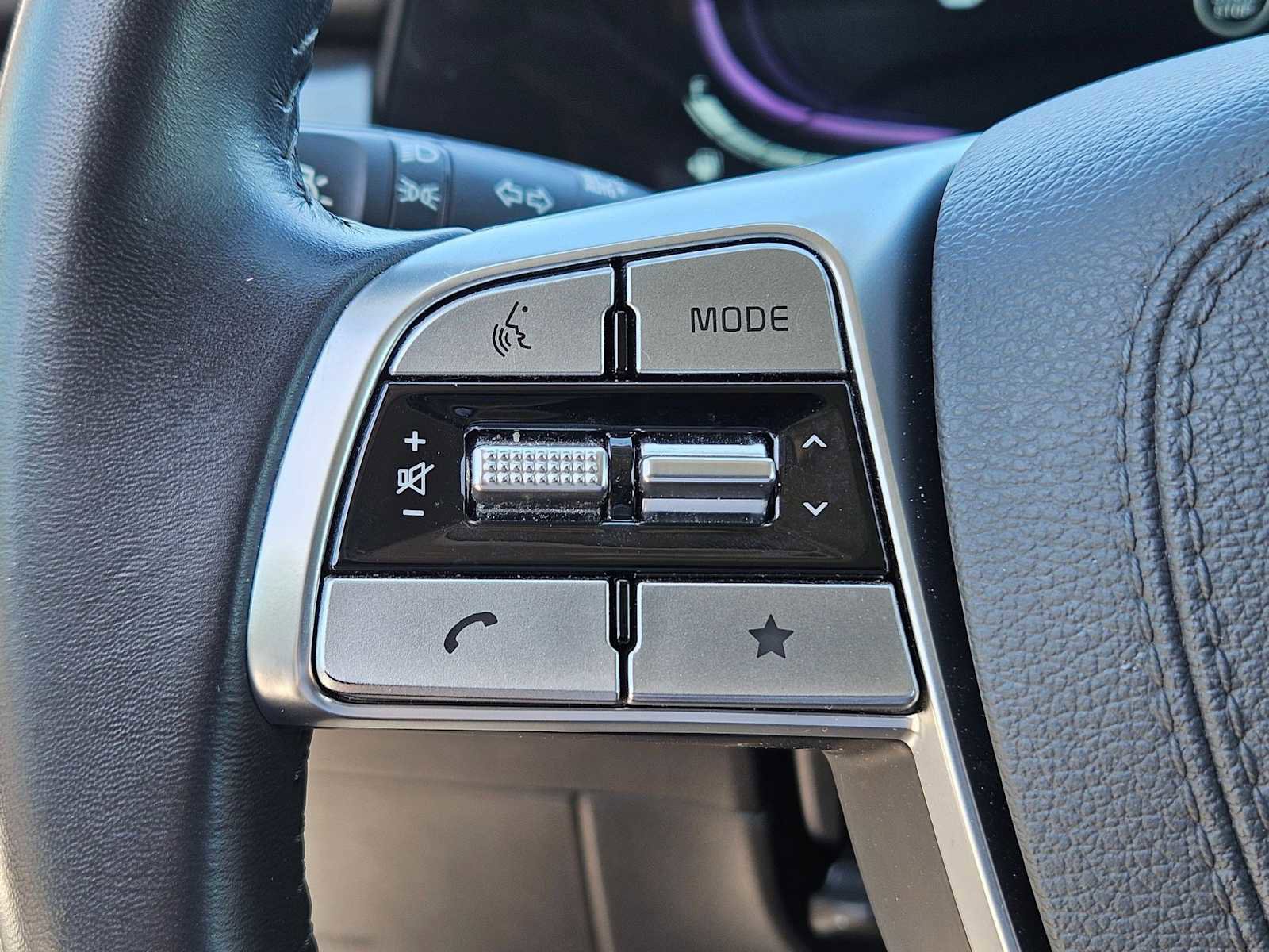 Used 2025 Kia Telluride S image 22