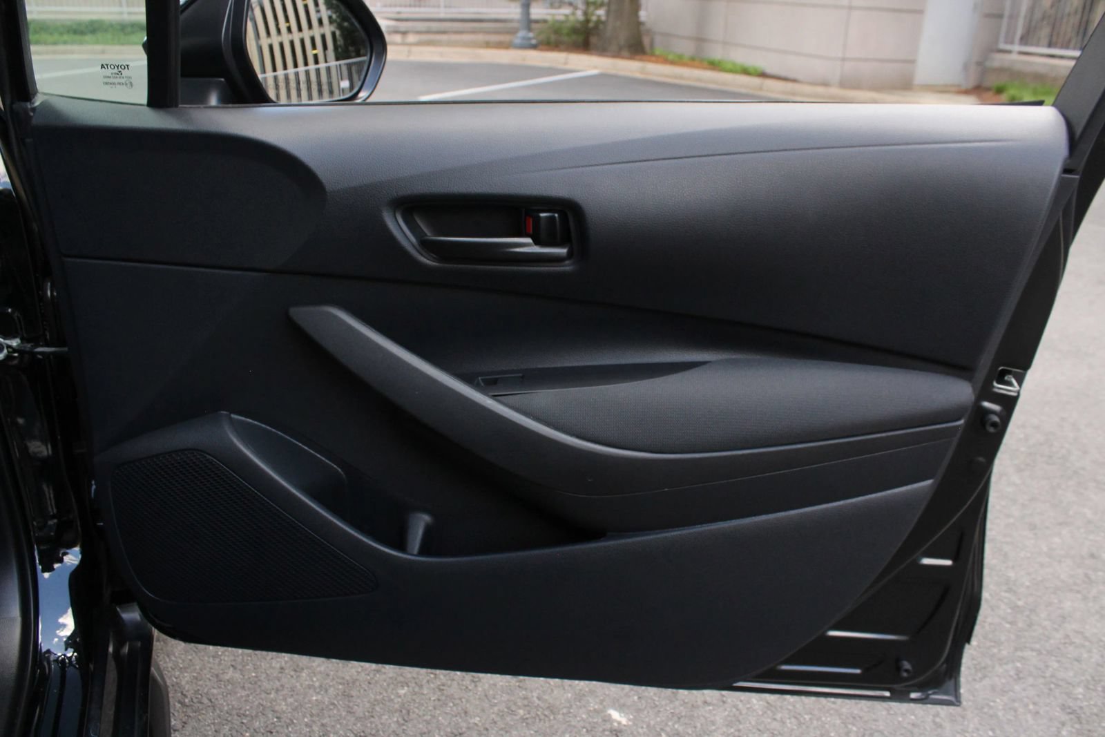 Used 2024 Toyota Corolla LE FWD image 26