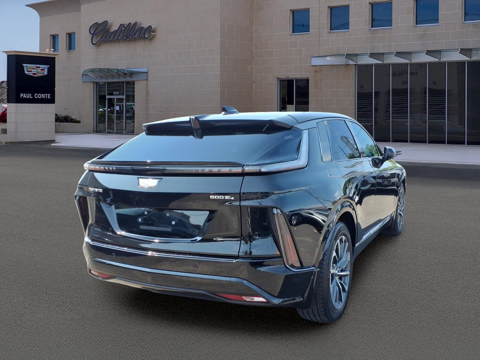 Certified 2024 Cadillac Lyriq Sport w/ LPO, Floor Liner Package AWD/4WD image 5