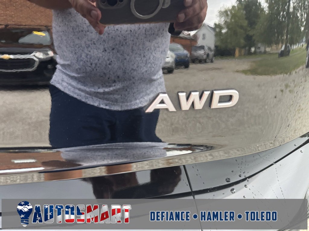 Used 2025 Nissan Rogue SV image 25