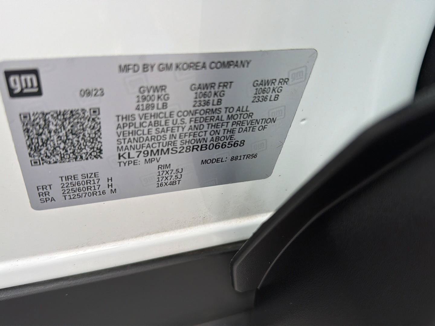 Used 2024 Chevrolet TrailBlazer LS FWD image 39