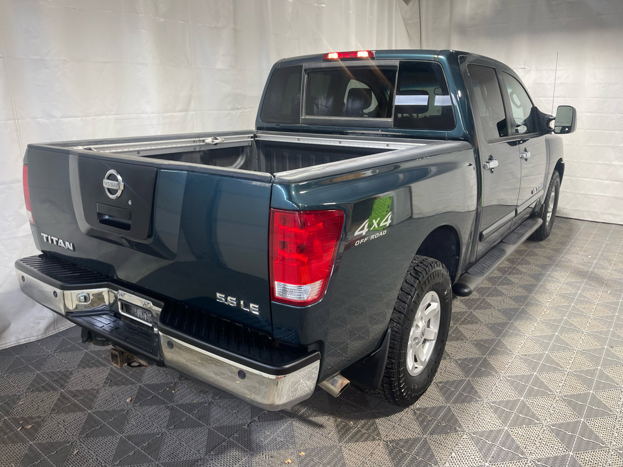 Used 2006 Nissan Titan LE w/ (R02) LE Off-Road Pkg image 7