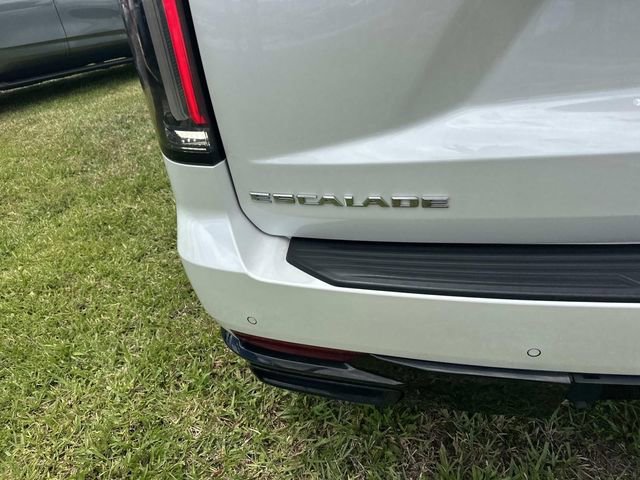 Used 2023 Cadillac Escalade Sport w/ Touring Package RWD image 7