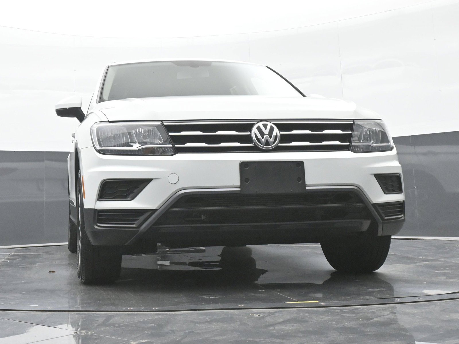 Used 2019 Volkswagen Tiguan SE w/ Panoramic Sunroof Package AWD/4WD image 42