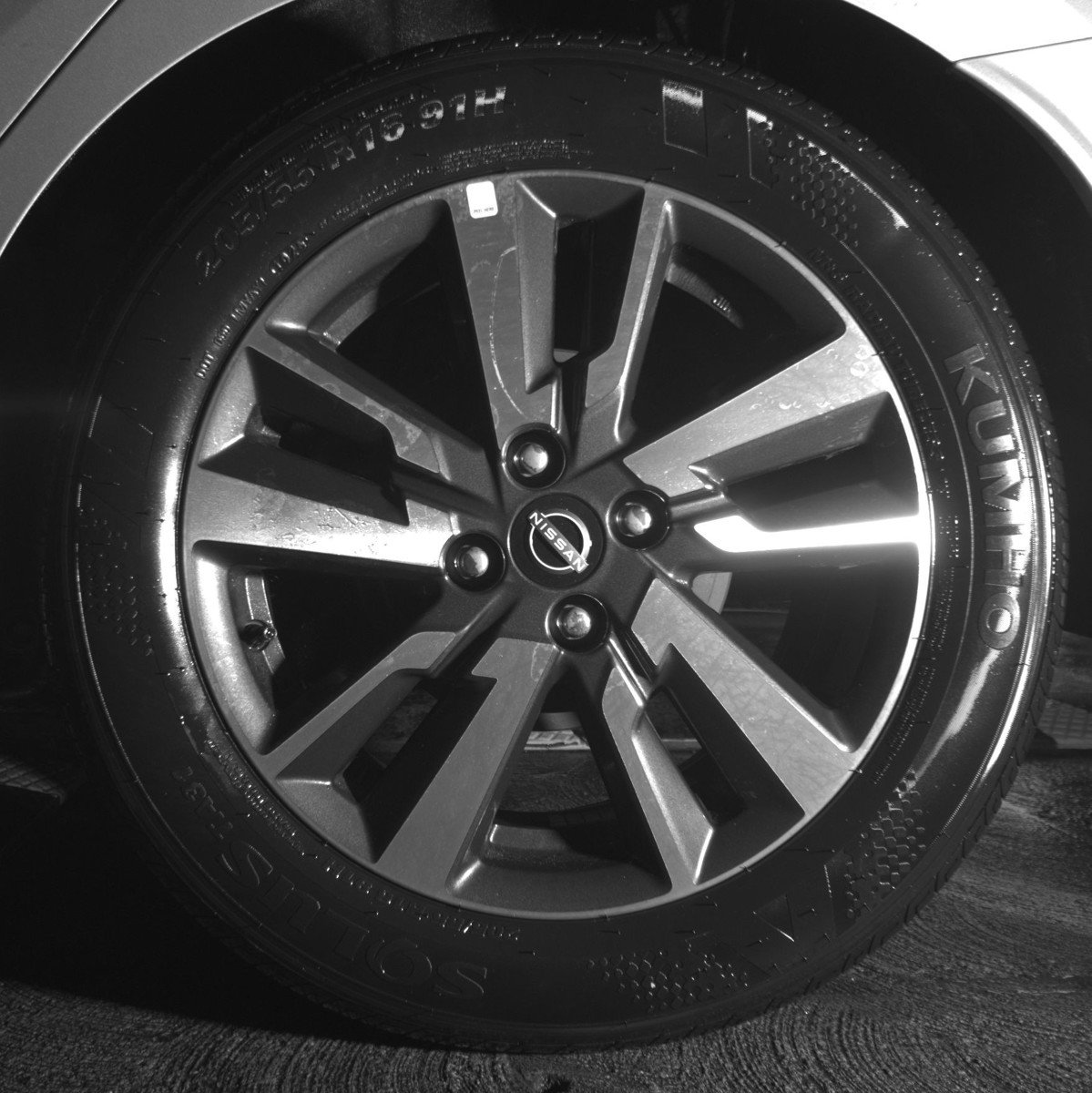 Used 2025 Nissan Versa SV image 14