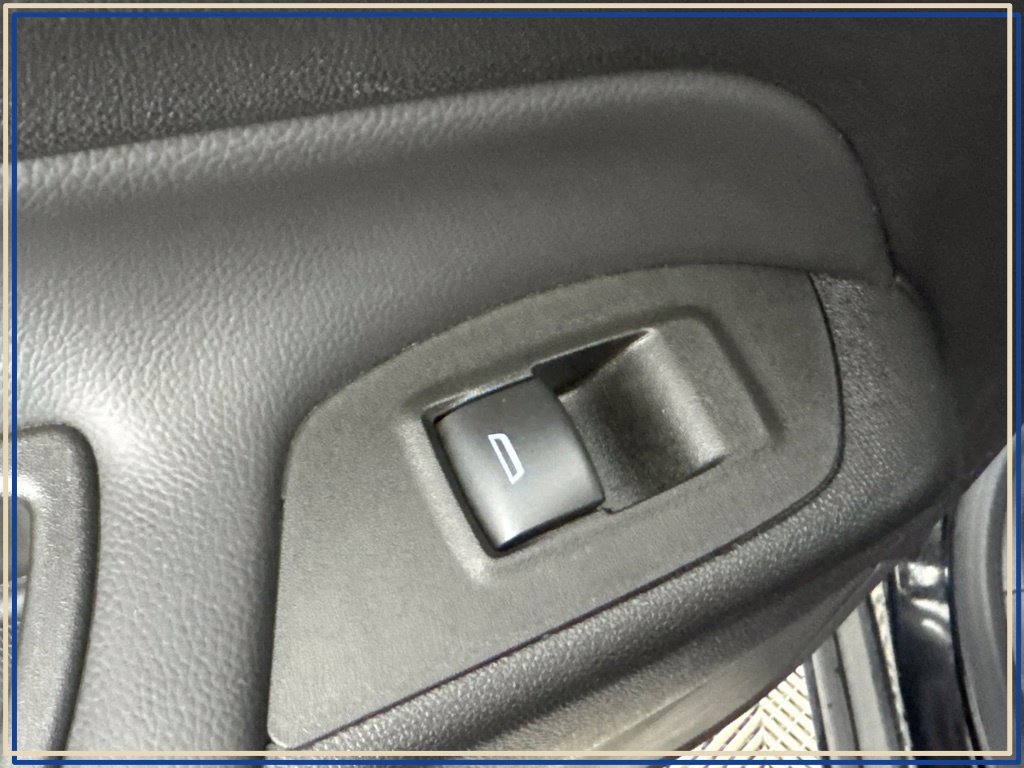 Certified 2024 Chevrolet Equinox LT AWD/4WD image 33