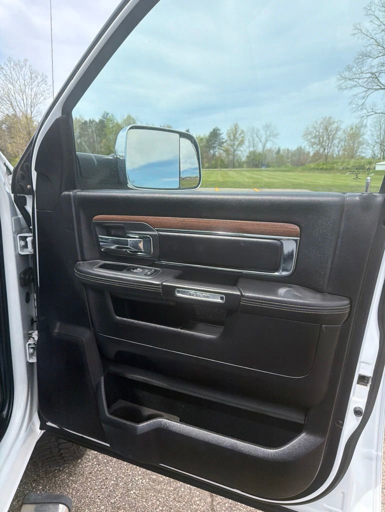 Used 2018 RAM 2500 Laramie w/ Convenience Group AWD/4WD image 23