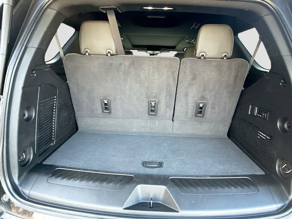 Used 2023 GMC Yukon SLT image 28