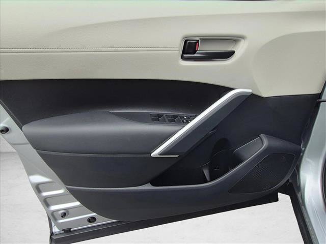 Used 2025 Toyota Corolla Cross L FWD image 17