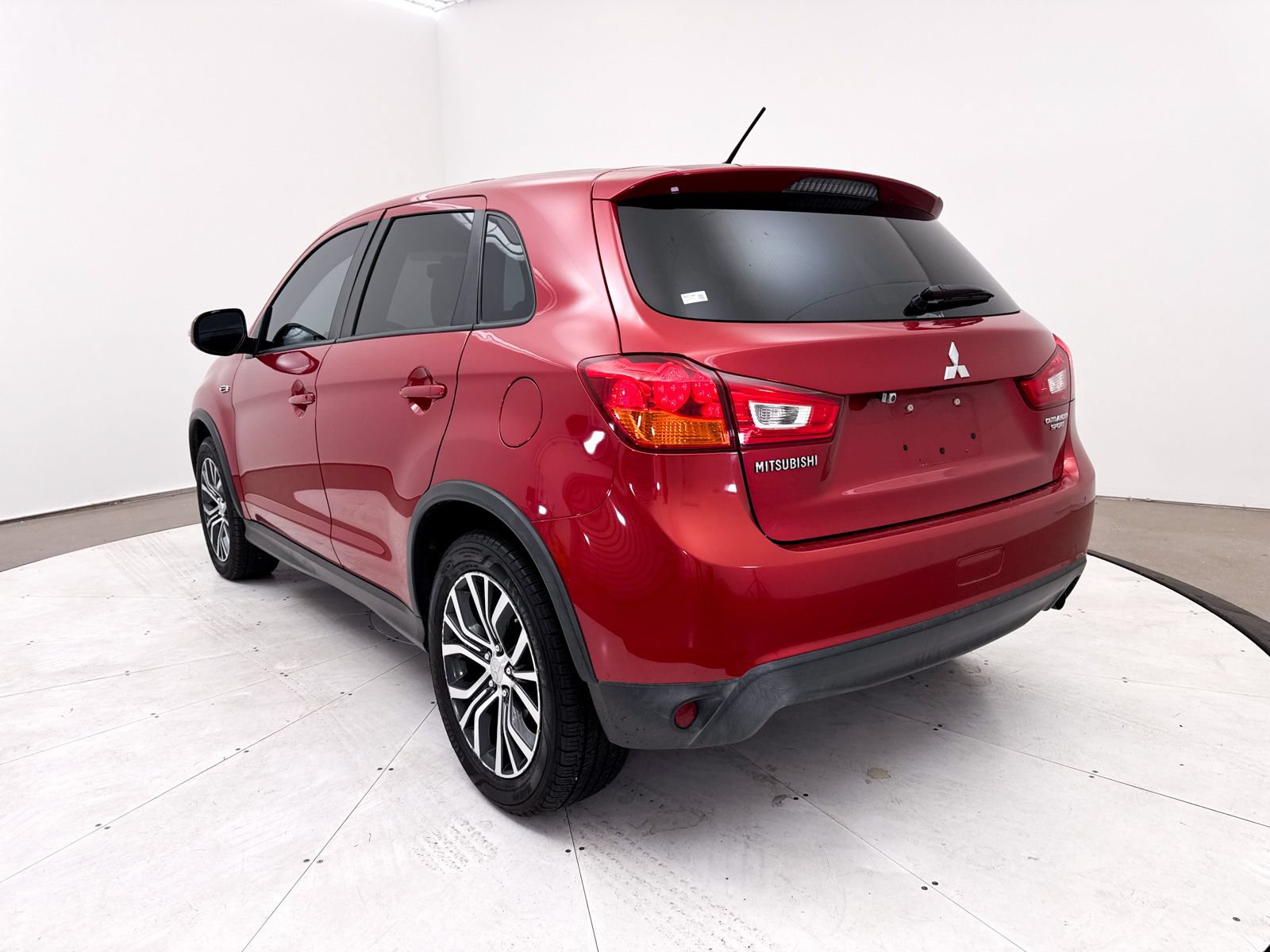 Used 2016 Mitsubishi Outlander Sport ES FWD image 8