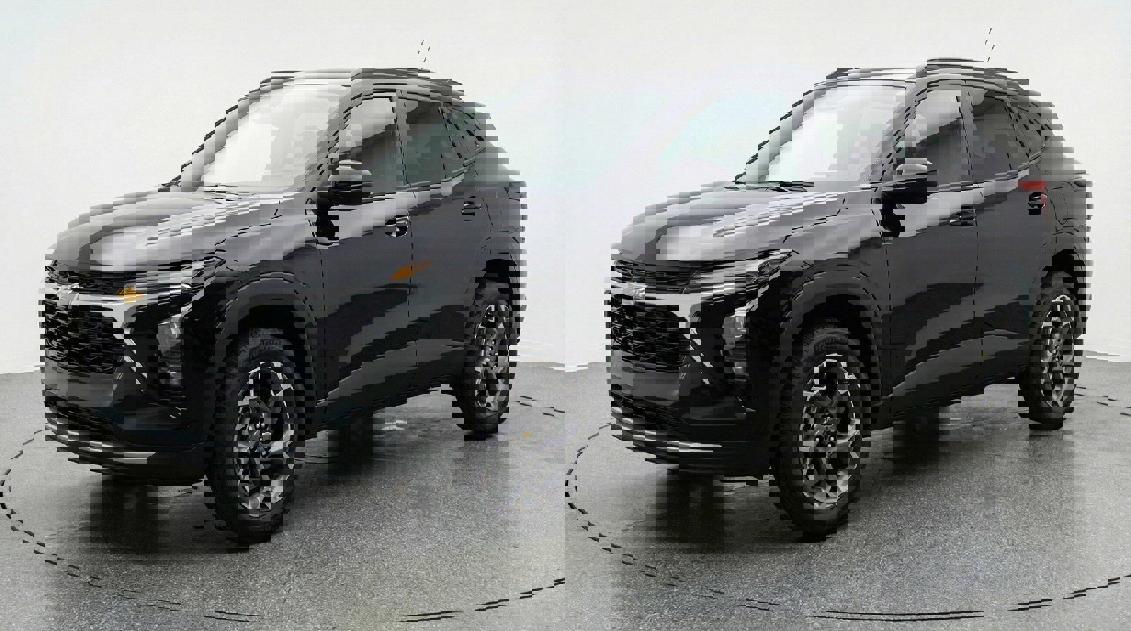 Used 2025 Chevrolet Trax LT image 3