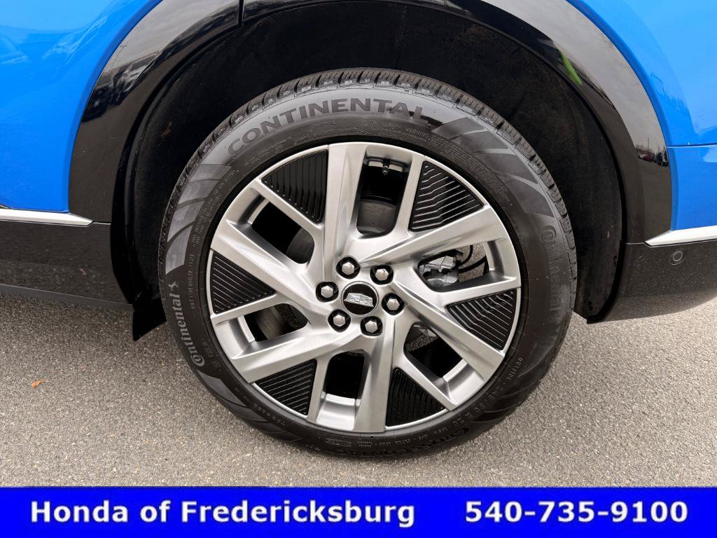 Used 2025 Cadillac Optiq Luxury 1 AWD/4WD image 14