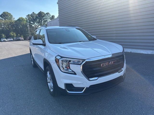 Used 2023 GMC Terrain SLE w/ Driver Convenience Package