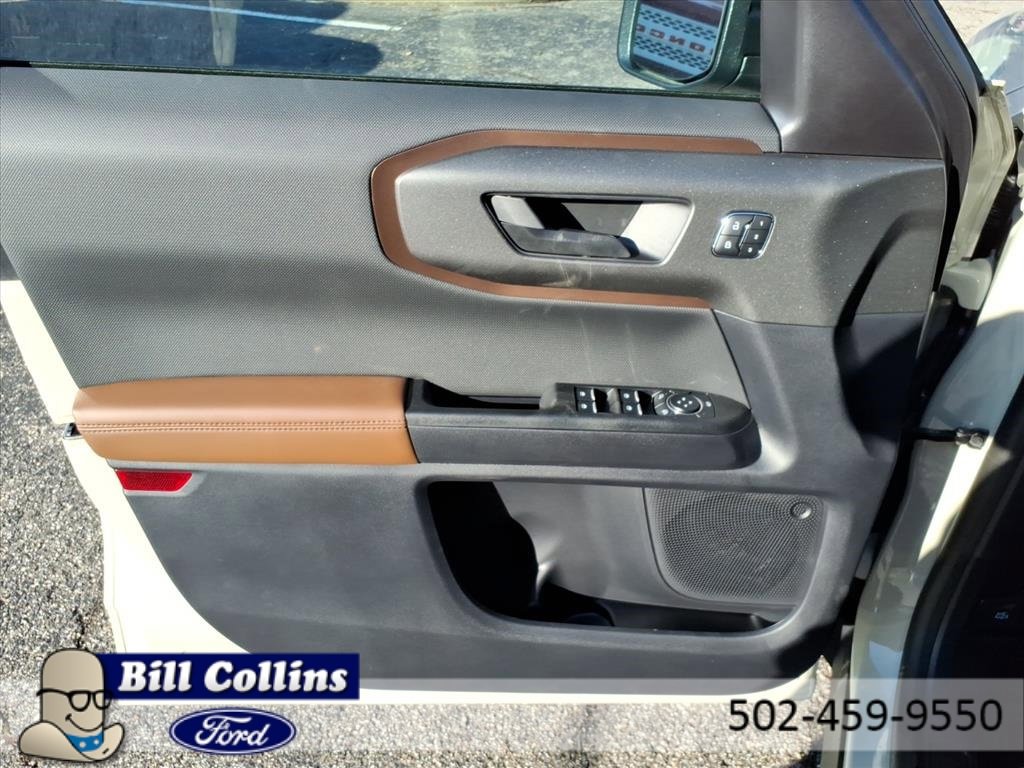 New 2025 Ford Bronco Sport Outer Banks image 16