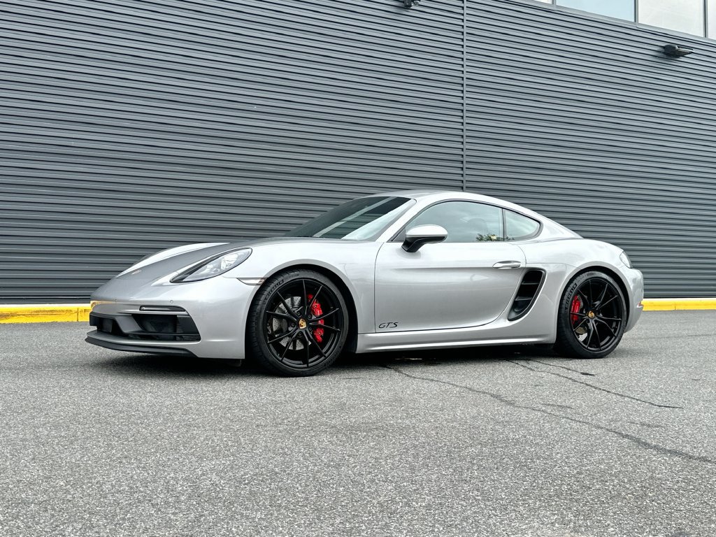 Used 2018 Porsche 718 Cayman GTS RWD image 2