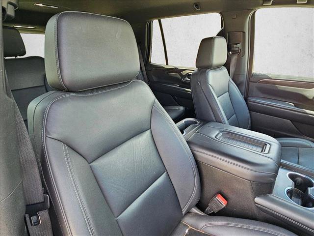 Used 2022 Chevrolet Tahoe Z71 w/ Luxury Package AWD/4WD image 22