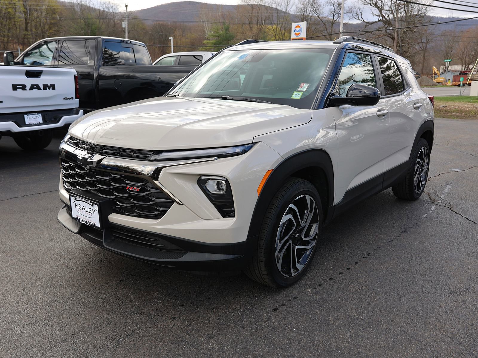 Used 2026 Chevrolet TrailBlazer RS w/ Convenience Package image 3
