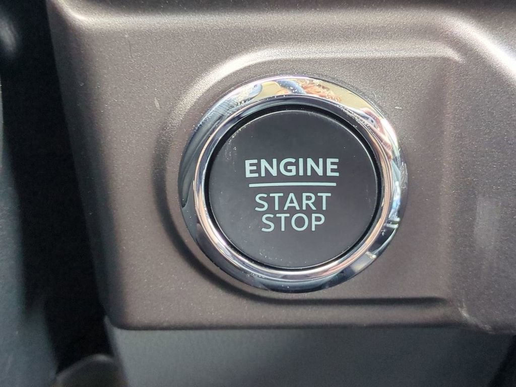 New 2025 Ford F150 XLT w/ Equipment Group 302A MID image 33