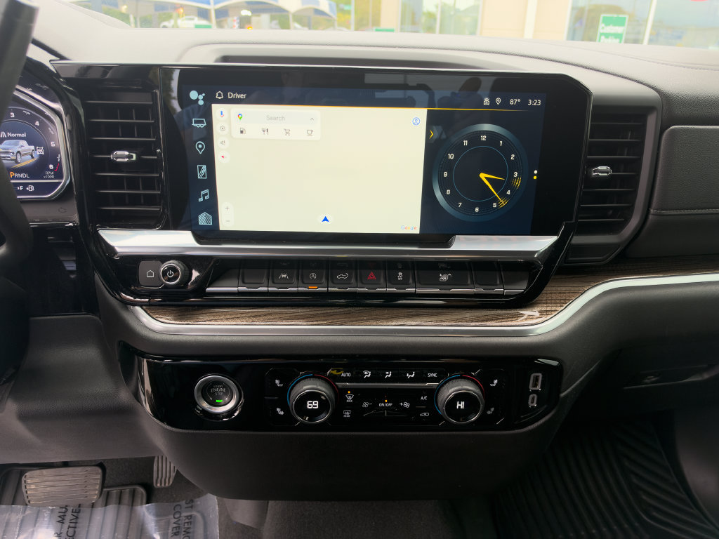 Used 2024 Chevrolet Silverado 1500 LT AWD/4WD image 24
