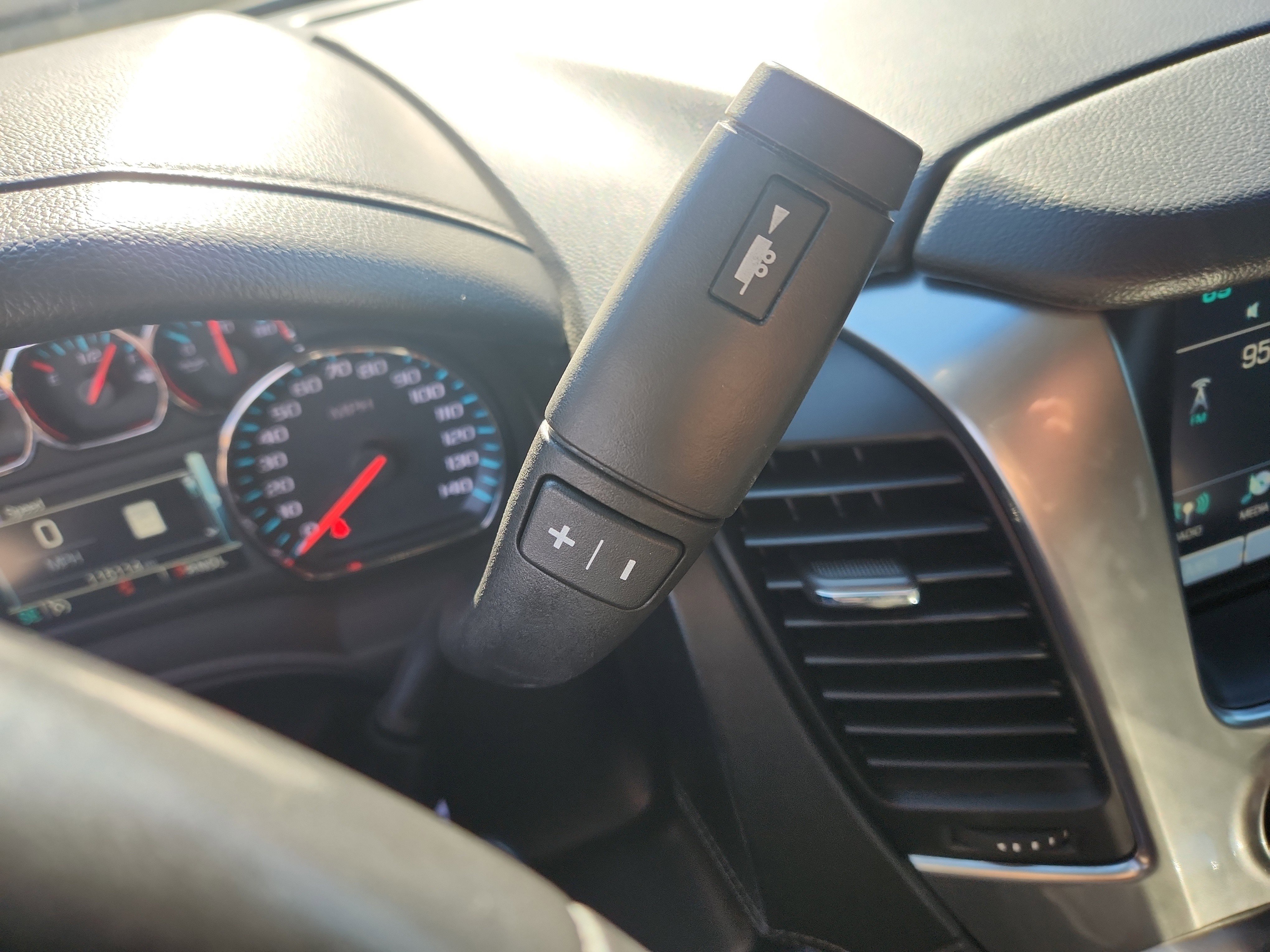 Used 2020 Chevrolet Tahoe LT image 23