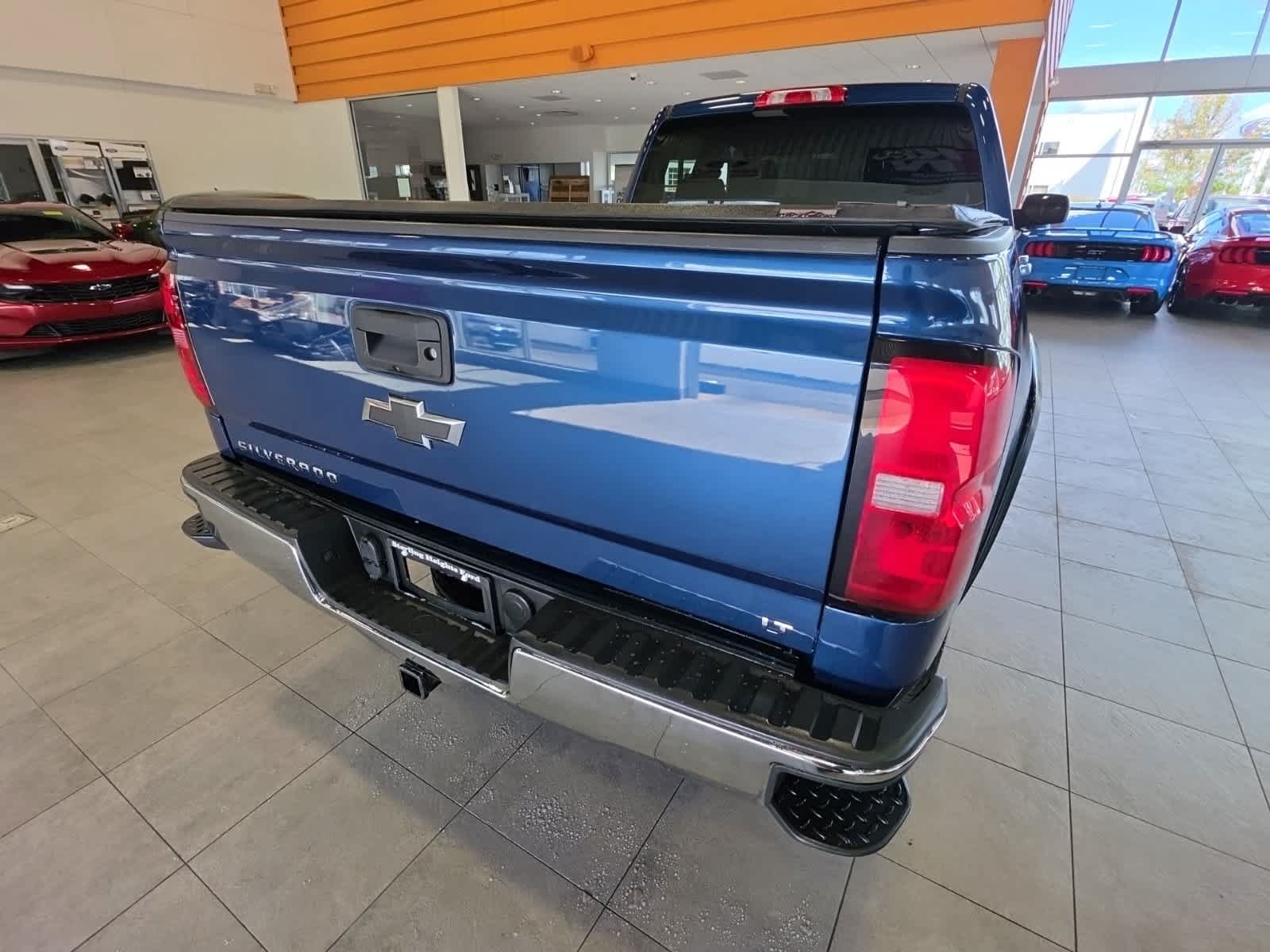 Used 2018 Chevrolet Silverado 1500 LT w/ All Star Edition AWD/4WD image 9