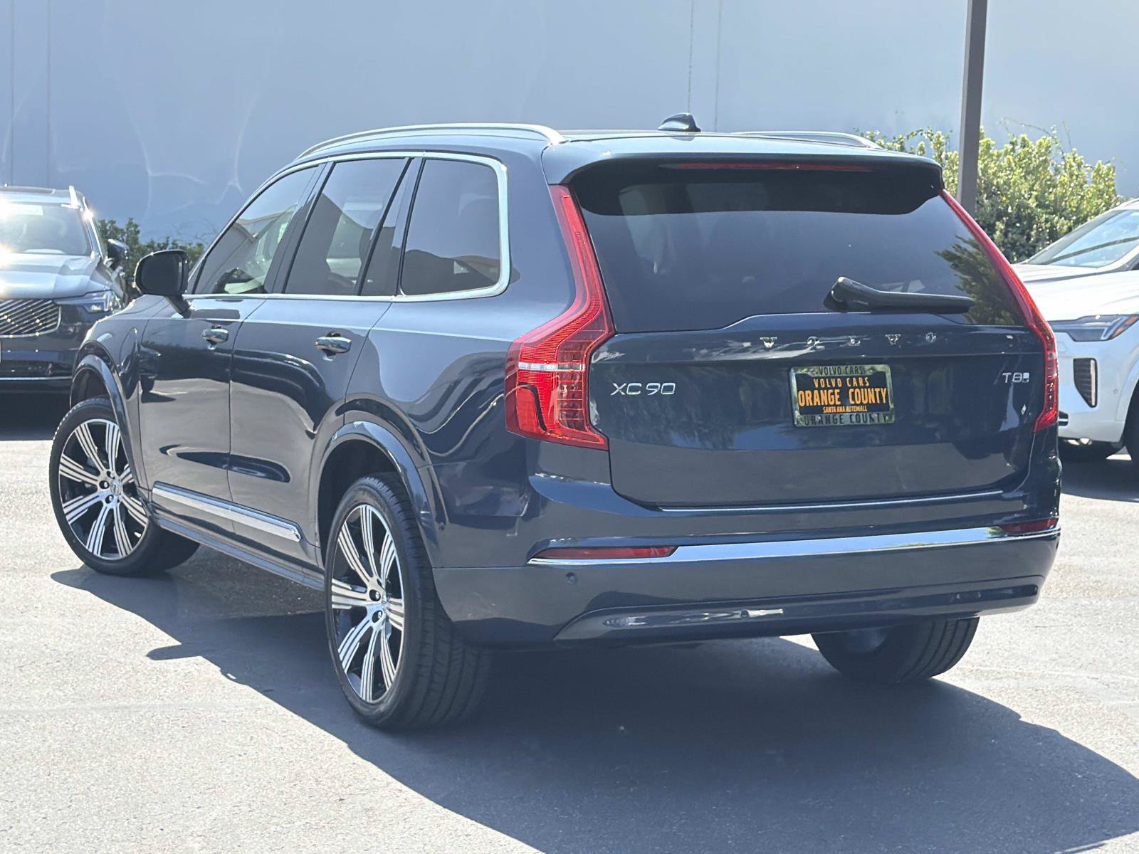 Certified 2025 Volvo XC90 T8 Plus w/ Protection Package Premier AWD/4WD image 7