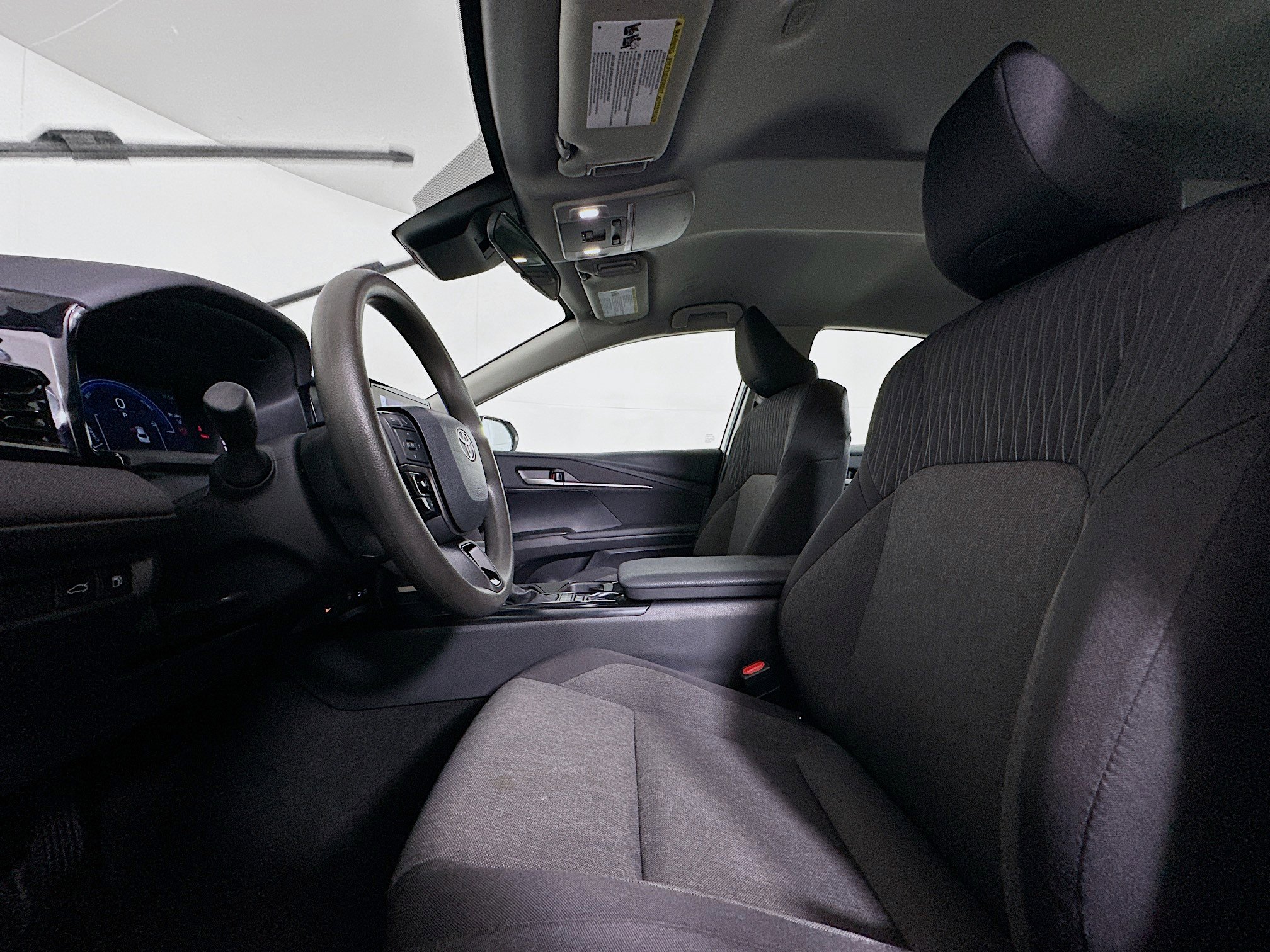 Used 2025 Toyota Camry LE image 13